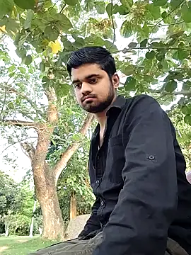 Snapshot of Ishan003 chatting on 05-12-26, 12:41 Ishan003 online show from 05-12-26, 12:41