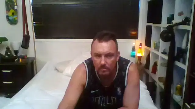 LukedavidDestroys online show from 12-22-25, 07:44