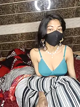 Snapshot of Shalu79 chatting on 12-31-24, 08:37 Shalu79 online show from 12-31-24, 08:37