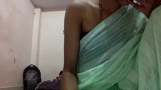 Snapshot of Shalu79 chatting on 07-28-26, 04:50 Shalu79 online show from 07-28-26, 04:50