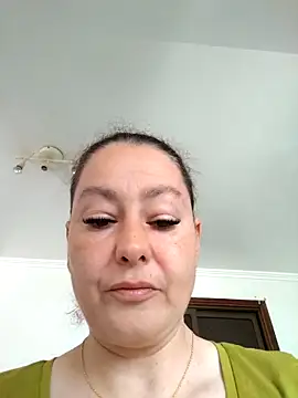 Snapshot of RamyLove36 chatting on 04-01-26, 01:41 RamyLove36 online show from 04-01-26, 01:41