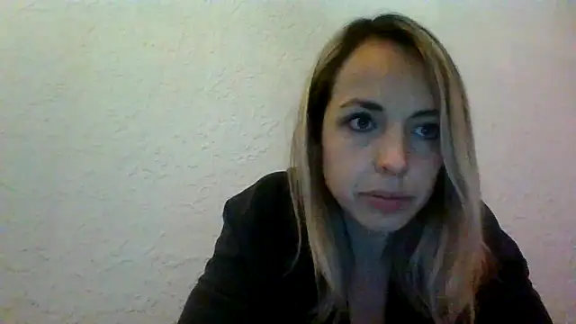 Snapshot of Annelibre chatting on 01-05-25, 09:25 Annelibre online show from 01-05-25, 09:25