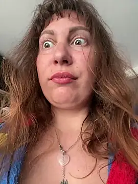 Snapshot of Yanacool007 chatting on 02-11-25, 09:31 Yanacool007 online show from 02-11-25, 09:31