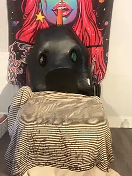 Snapshot of Gripperke00 chatting on 10-26-25, 02:12 Gripperke00 online show from 10-26-25, 02:12