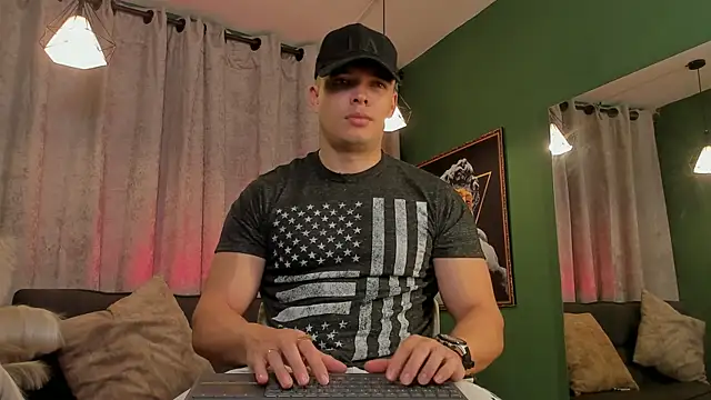 Jake Tylerr  online show from 04-10-26, 06:23