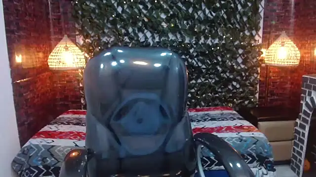 Snapshot of JackSwan18 chatting on 01-09-25, 12:30 JackSwan18 online show from 01-09-25, 12:30