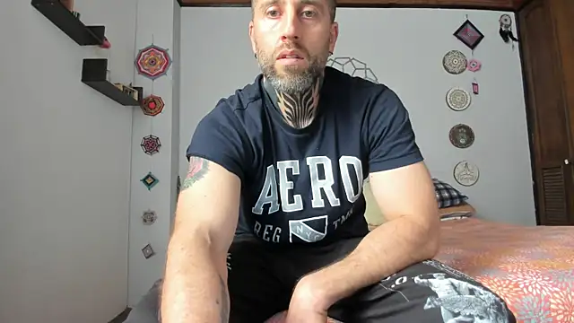 Snapshot of Antoniohot2024 chatting on 12-31-24, 04:04 Antoniohot2024 online show from 12-31-24, 04:04