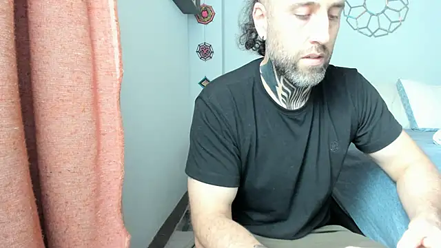 Snapshot of Antoniohot2024 chatting on 01-10-25, 02:45 Antoniohot2024 online show from 01-10-25, 02:45