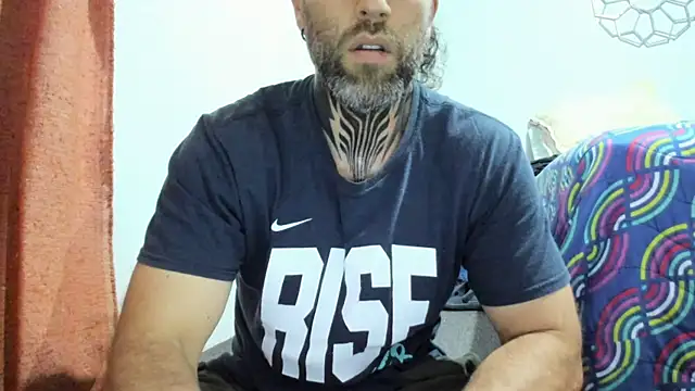 Snapshot of Antoniohot2024 chatting on 01-18-25, 01:41 Antoniohot2024 online show from 01-18-25, 01:41