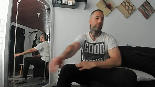 Snapshot of Antoniohot2024 chatting on 03-20-25, 01:15 Antoniohot2024 online show from 03-20-25, 01:15