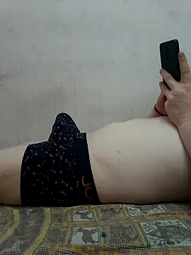 Snapshot of mohnis76 chatting on 04-14-26, 07:03 mohnis76 online show from 04-14-26, 07:03