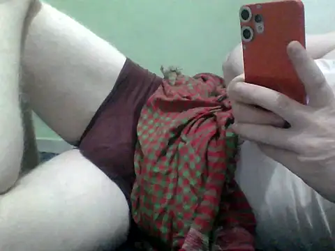 Snapshot of mohnis76 chatting on 07-28-26, 05:58 mohnis76 online show from 07-28-26, 05:58