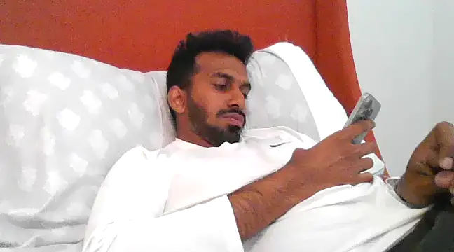 skinny  boy   online show from 02-21-25, 07:10