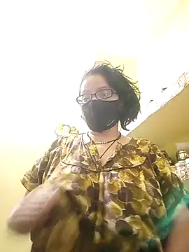 heenage online show from 02-28-25, 03:04