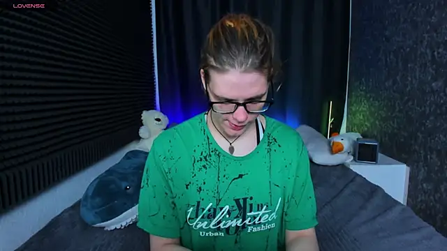 KIKI Krash online show from 03-14-25, 10:18