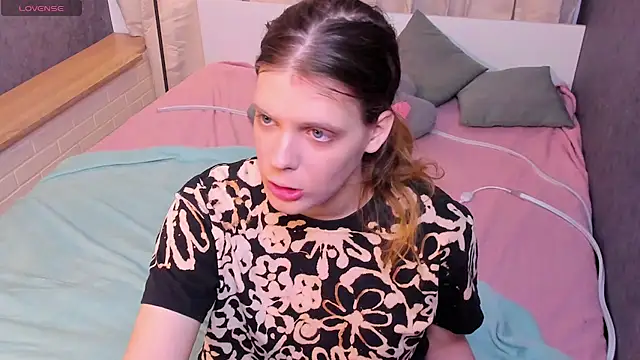 KIKI Krash online show from 03-15-26, 10:43