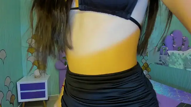 Skinny Linda online show from 01-27-25, 01:19