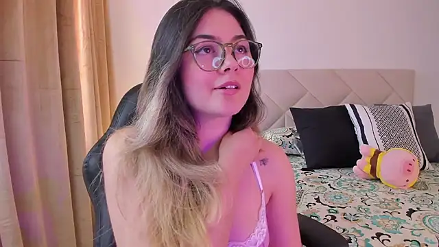 Lau Bee online show from 01-11-25, 06:23