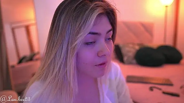 Lau Bee online show from 09-14-25, 06:40