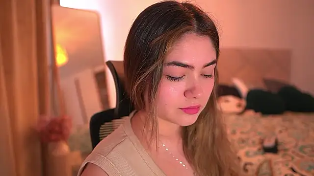 Lau Bee online show from 03-12-26, 06:58