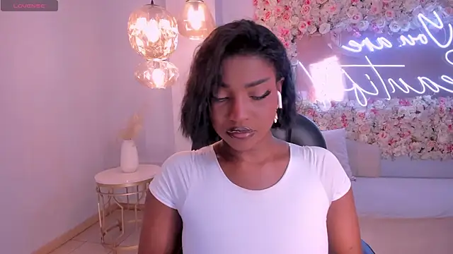 SavannahStorm online show from 03-31-26, 01:00