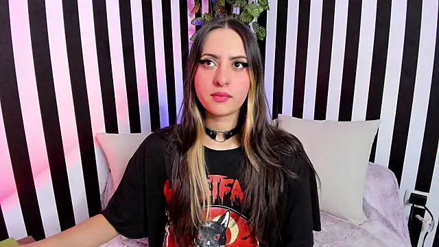 liz goth online show from 04-21-26, 02:01