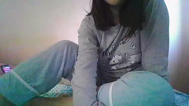 MikaKors online show from 02-02-25, 10:24