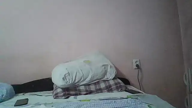 MikaKors online show from 02-11-25, 02:02