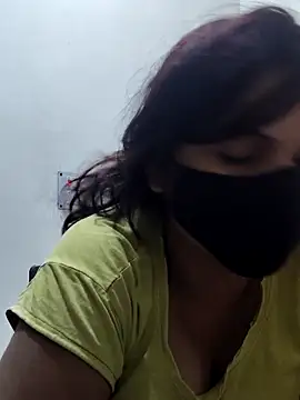 illay love online show from 12-14-25, 03:28