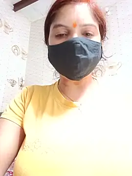 Snapshot of illay_love chatting on 06-18-26, 05:41 illay love online show from 06-18-26, 05:41