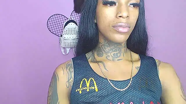 Snapshot of badgirls_cx chatting on 12-12-24, 07:15 badgirls cx online show from 12-12-24, 07:15
