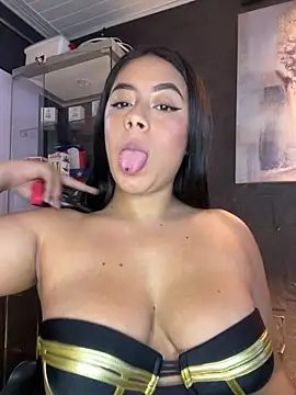 ElaaPerez online show from 10-26-25, 05:52