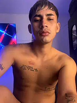 Snapshot of boy_latino_sex chatting on 10-18-25, 04:30 boy latino sex online show from 10-18-25, 04:30