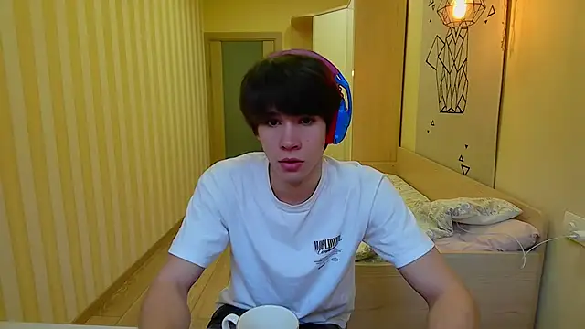 gayGamogey online show from 12-05-25, 10:02