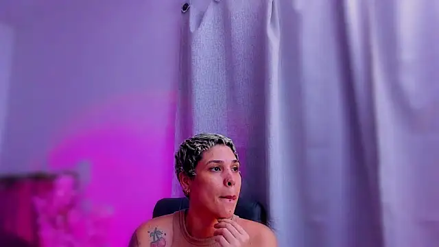 Charlee pink online show from 11-20-25, 03:39