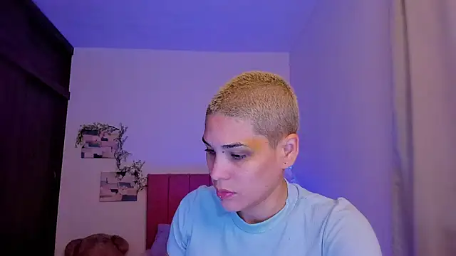 Charlee pink online show from 01-14-26, 10:14