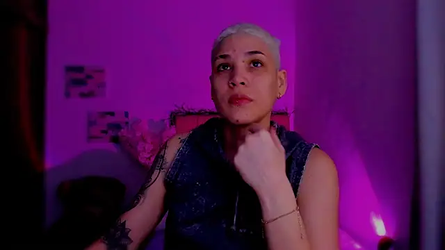 Charlee pink online show from 02-28-26, 03:24