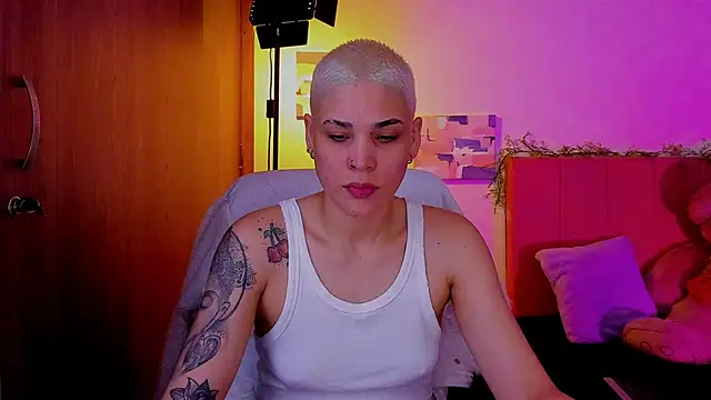 Charlee pink online show from 04-07-26, 12:16