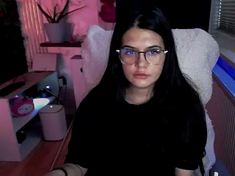 Michellekitty online show from 11-29-25, 11:02