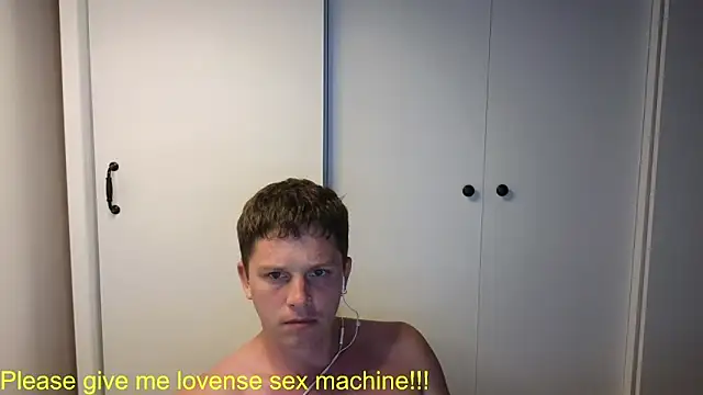 Snapshot of BigL0ve chatting on 07-03-26, 01:50 BigL0ve online show from 07-03-26, 01:50
