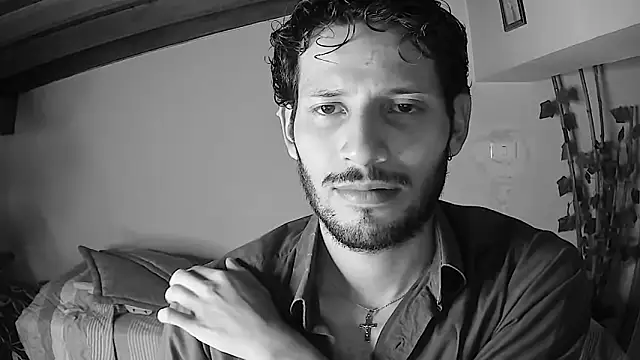 Nicholasrodrii online show from 06-17-26, 12:02