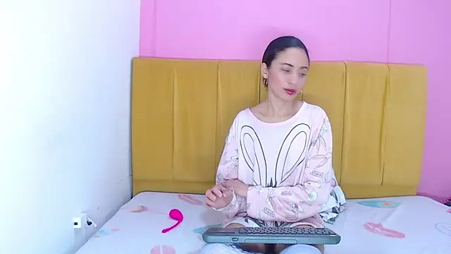 Snapshot of angelinabrookcm101 chatting on 12-07-24, 08:49 angelinabrookcm101 online show from 12-07-24, 08:49