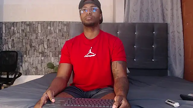 Snapshot of Joseephjackson chatting on 06-09-26, 02:06 Joseephjackson online show from 06-09-26, 02:06