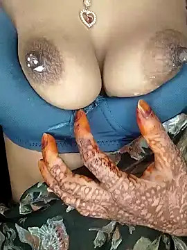 Snapshot of baby_soni78690 chatting on 02-04-25, 08:06 baby soni78690 online show from 02-04-25, 08:06