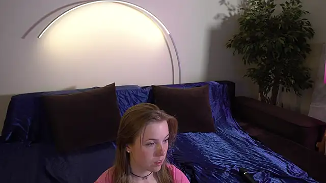 Snapshot of mary_ton chatting on 05-29-26, 05:05 mary ton online show from 05-29-26, 05:05