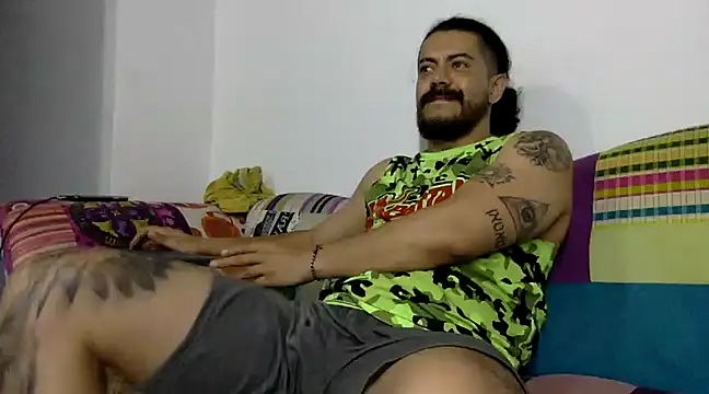 AndresSmith   online show from 03-21-25, 08:50