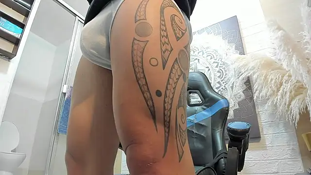 Snapshot of nakedfoam1 chatting on 02-13-26, 05:58 nakedfoam1 online show from 02-13-26, 05:58