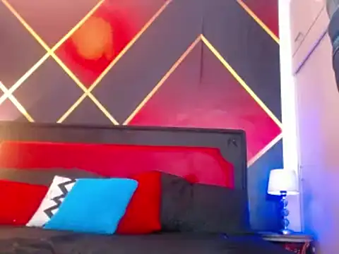 CindyandCarlo online show from 02-05-25, 03:52