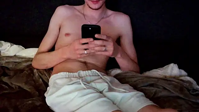 Snapshot of ElViko11 chatting on 01-12-25, 11:04 ElViko11 online show from 01-12-25, 11:04