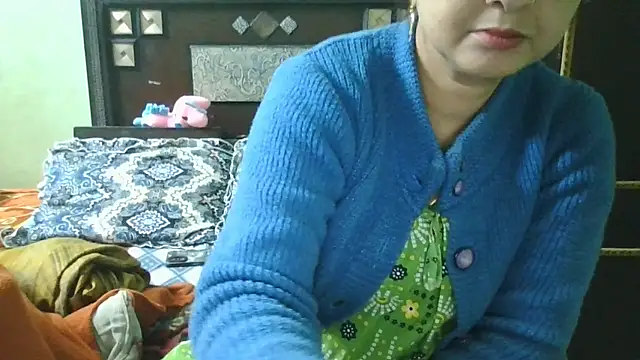 couplesuni online show from 01-13-26, 09:36